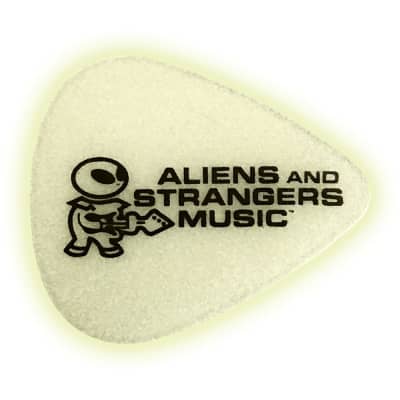 Aliens And Strangers Music 12-Pack Glow-In-The-Dark Guitar Picks by D'Addario - Thin image 2