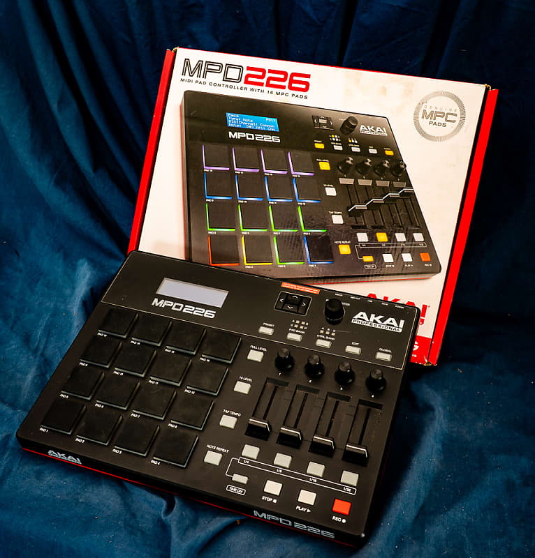 【おまけ付き】AKAI MPD226 Amazon.com: AKAI Professional MPD226 - USB MIDI Controller