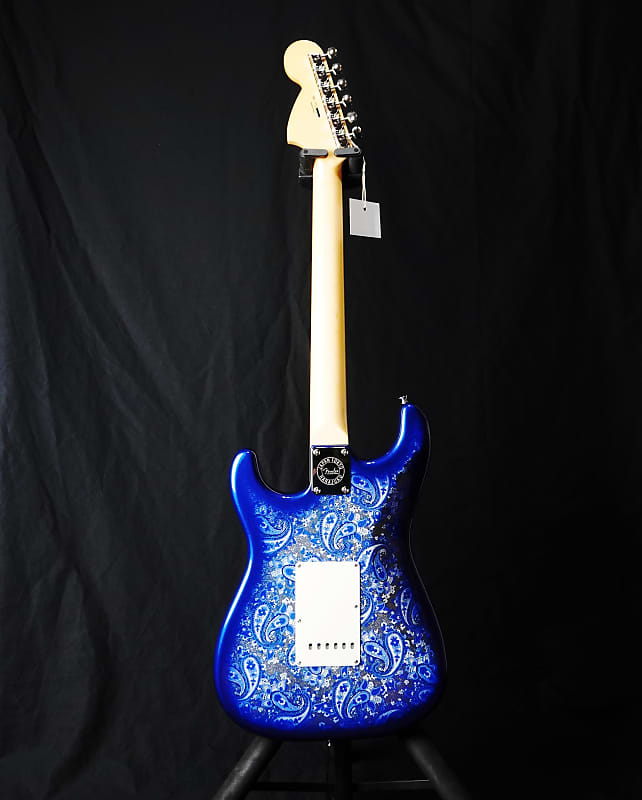 Fender MIJ Limited Stratocaster 2025 – Rare Indigo Paisley