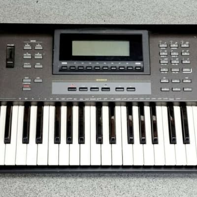 Yamaha QS300 Music Production Synthesizer image 1