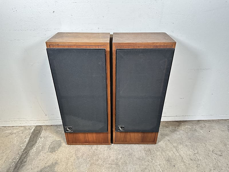 Infinity Quantum 4 Vintage Floorstanding Speaker Pair  			