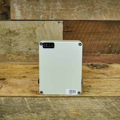 Walrus Audio EB-10 Preamp/EQ/Boost Pedal 2020 - Cream image 5