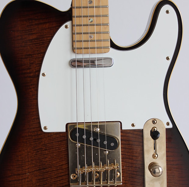 Cheri Telecaster 2 Tone Sunburst e serial Fender Custom Shop Texas Special PU upgrade