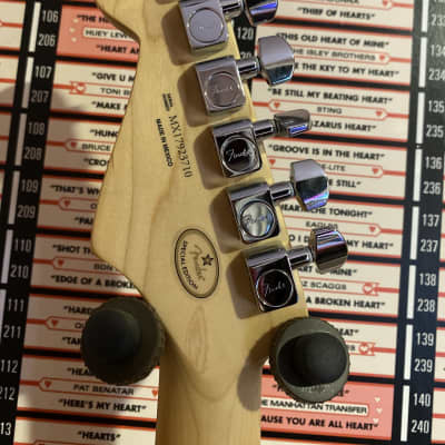 Fender Duo-Sonic Special Edition Yellow image 3