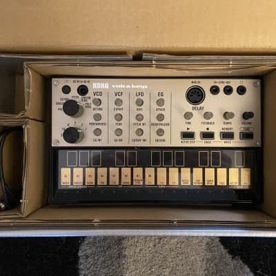 Korg Volca Keys Analog Loop Synthesizer 2013 - Present - Gold/Black