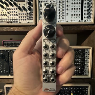 Happy Nerding 4x Stereo Mix - Eurorack Module on ModularGrid