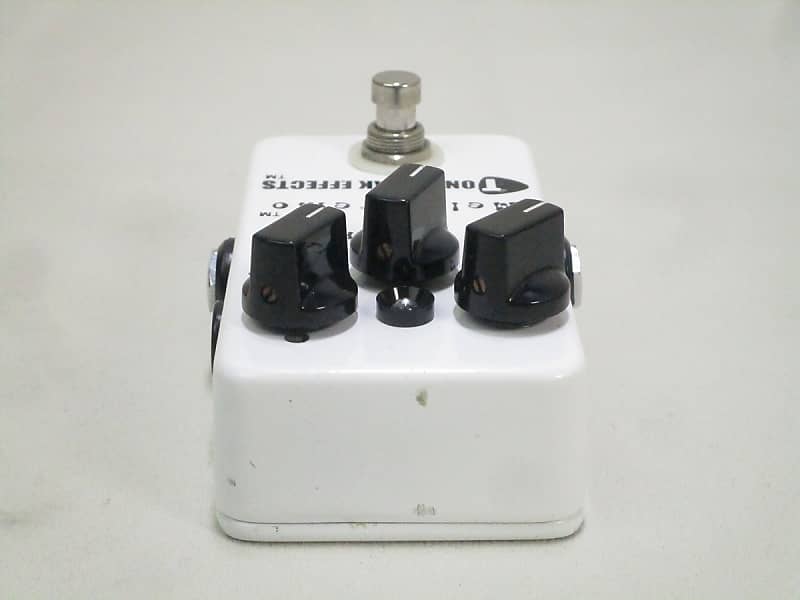 TONE FREAK EFFECTS MELLO TREMO Tremolo (01/26)