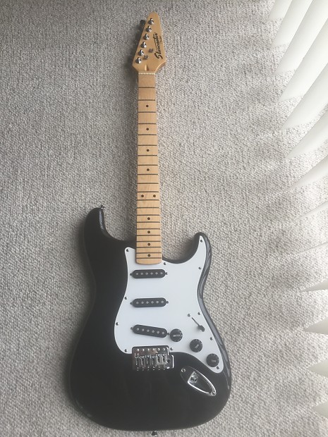 Fender Starcaster 2004 Black White