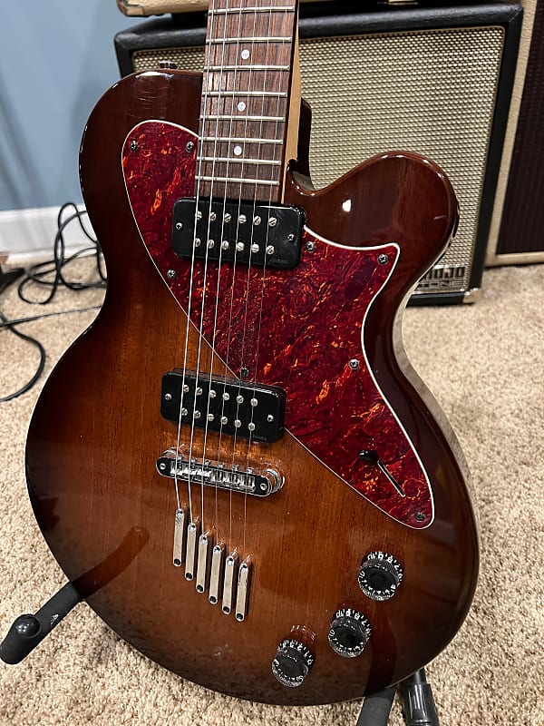 1999 YAMAHA AES800 Electric Guitar in Brown Sunburst