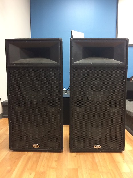 B52 sales powered speakers
