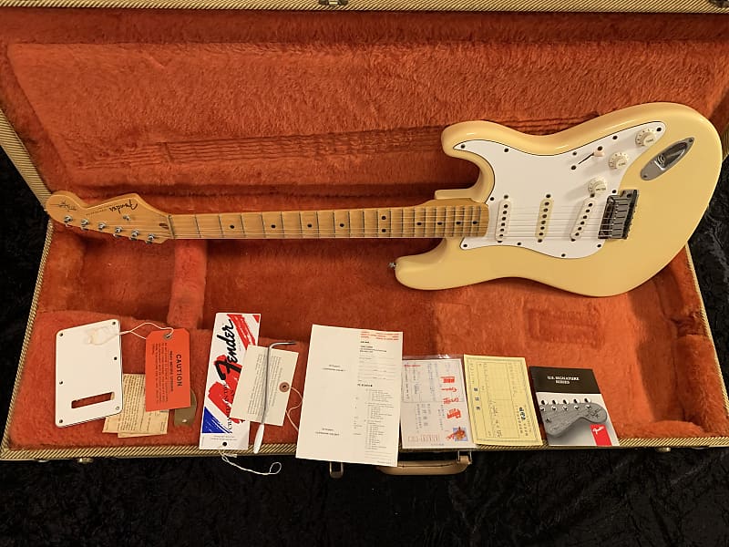 ギター Fender USA Yngwie Malmsteen 1989 - White Fender USA Yngwie Malmsteen 1989 - White