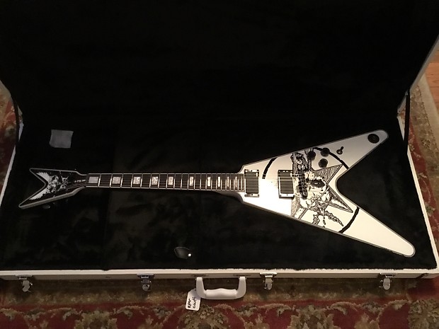 Dean Eric Peterson Old Skull V 2016 White | Reverb
