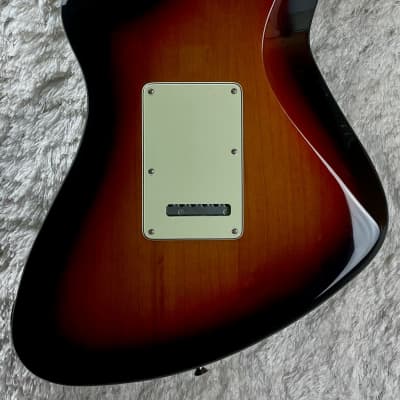 Fender Player Plus Meteora HH 3-Color Sunburst image 6