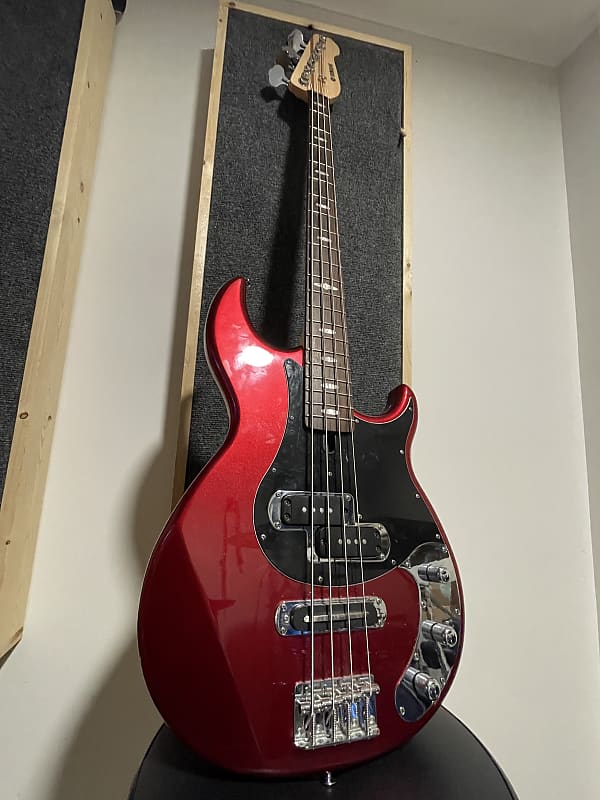 Yamaha BB424X-RM 4-String Bass Red Metallic w/ Rosewood Fretboard