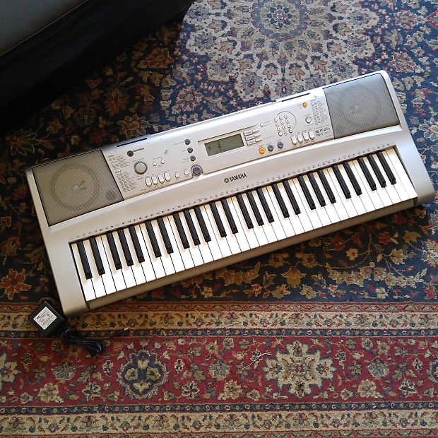 Yamaha YPT300 61Key Electronic Keyboard w/Power Supply Reverb