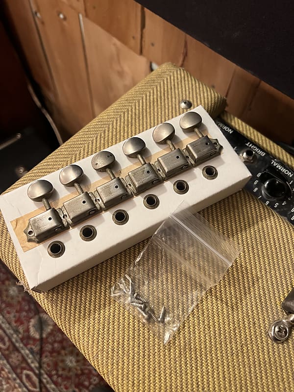 Fender Vintage 19641969 Double Line Tuning Machines Tuners Reverb