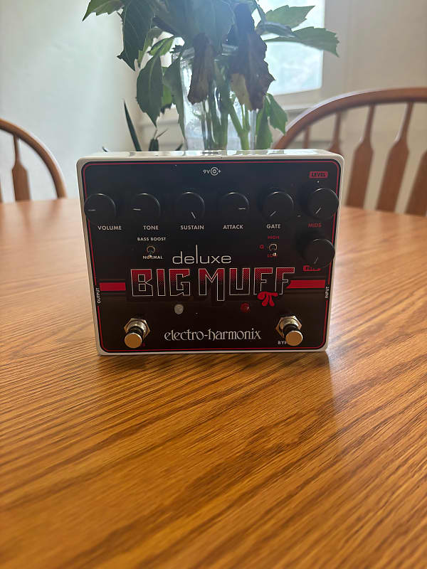 Electro-Harmonix Deluxe Big Muff Pi
