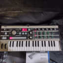 Korg MicroKORG 37-Key Synthesizer/Vocoder Cross-posted Don't Wait !! Worlds Best Selling Synth