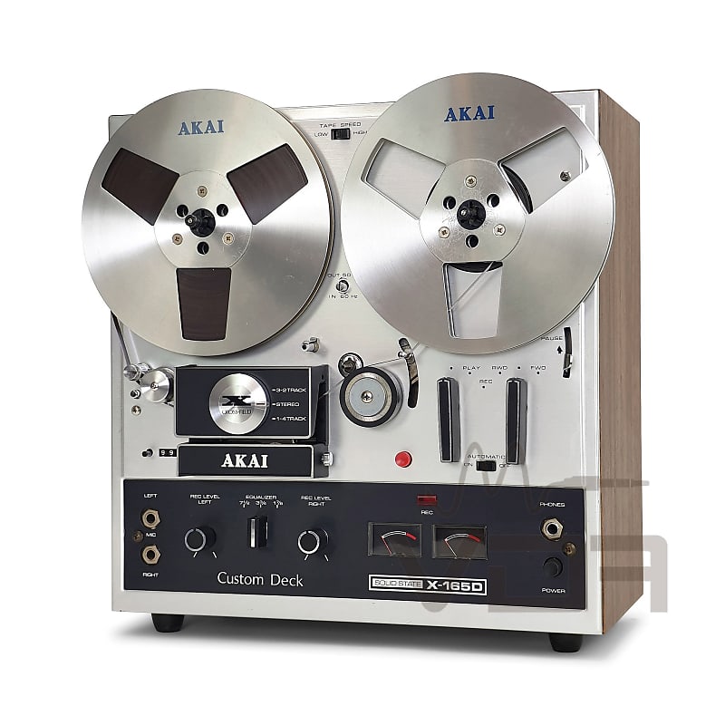 AKAI X 201 D reel-to-reel tape recorder. Auto Reverse. Fully