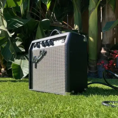 Fender Frontman 10G 10-Watt 1x6" Guitar Practice Amp image 2