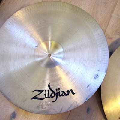 Zildjian 22" Avedis Concert Band Orchestral Cymbals Pair image 8