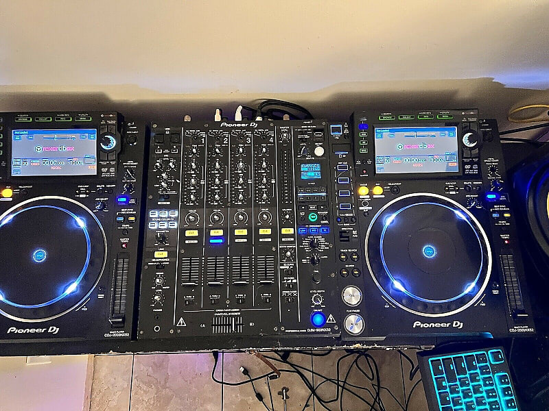 2 X Pioneer DJ CDJ 2000 Nexus Professional Multi Player Black