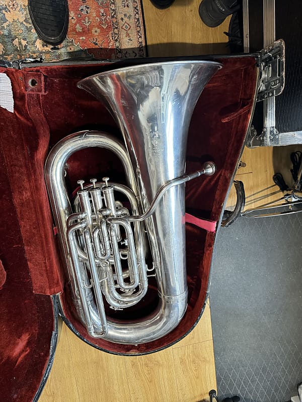 Boosey & Hawkes imperial E♭ チューバ Unboxing and Review - Boosey & Hawkes Imperial Eb Tuba - YouTube
