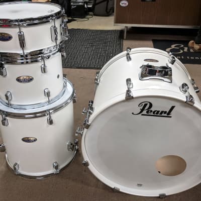 Pearl Decade Maple Shell Pack 4pc, White Satin Pearl, 13, 16, 14