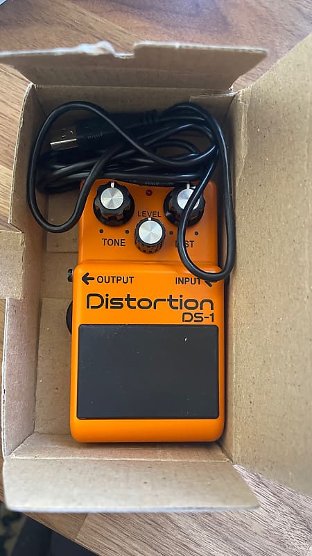 Boss DS-1 Distortion Computer Mouse 2010 Orange | Reverb Canada
