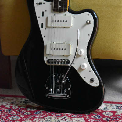 2016 Fender Japan Classic ‘60s Jazzmaster Black w/Hardcase, MIJ, Offset image 4