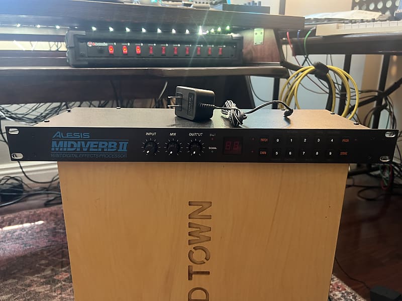 DTM・DAW Alesis midiverb 2 (2 items) Alesis Midiverb II 16-Bit Digital Effects Processor w/ Power