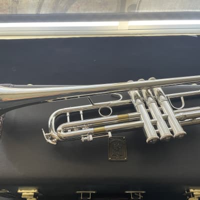 Vincent Bach Stradivarius 184 cornet mouthpiece case GAMONBRASS