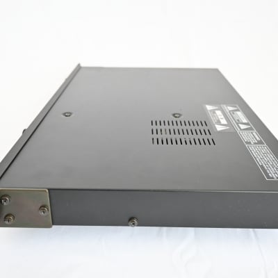 Roland SRV-330 DIMENSIONAL SPACE REVERB rack effect | eBay