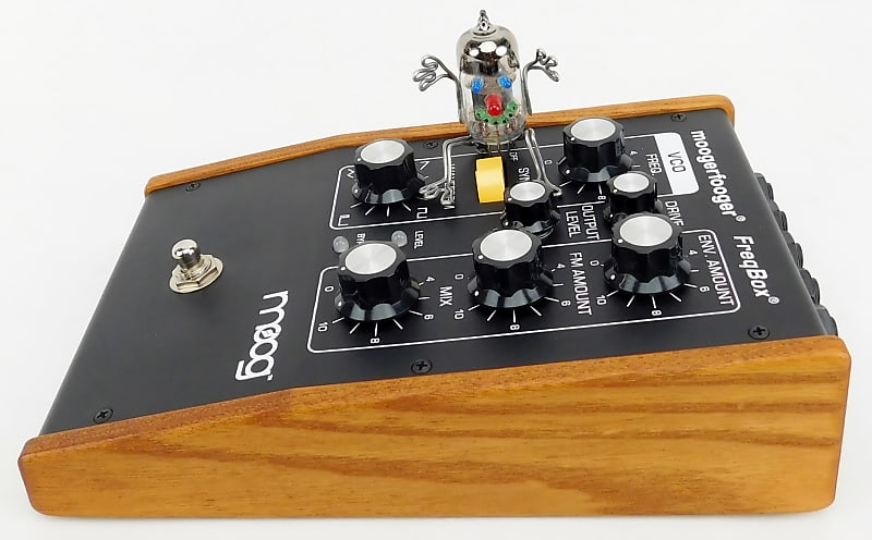 Moog Moogerfooger MF-107 FreqBox Synthesizer Pedal + Neuwertig + Garantie