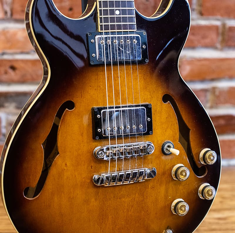1982 Ibanez Artist AM 50 Player Grade Plays and Sounds Great