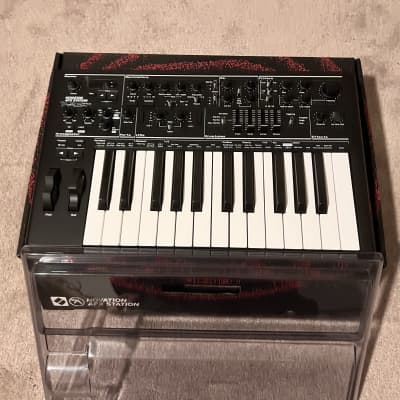 Novation AFX Station 25-Key Mono Synth [Limited Edition] + Decksaver