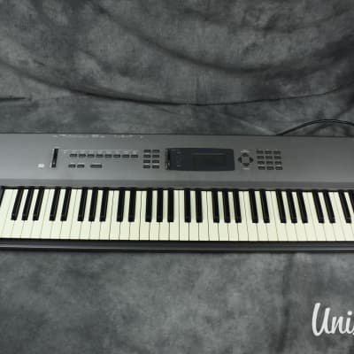Korg N264 Music Workstation Synthesizer w/ Soft Case in Very Good Condition image 2