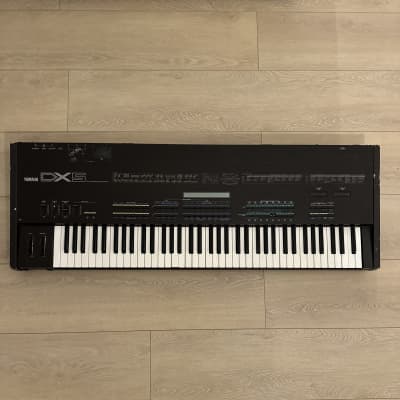 Yamaha DX5 Programmable Algorithm Synthesizer 1985 - 1987 - Black