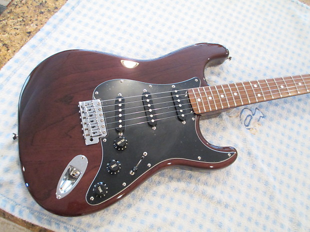 Fender Japan ' Reissue Stratocaster Ash Walnut Stain