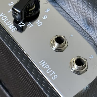 Joyo JTA - 5 Sweet Baby  1x8” Combo Hand Wired   (All Valve with Tube  Rectifier) 2023  - Carbon Black Tolex image 9