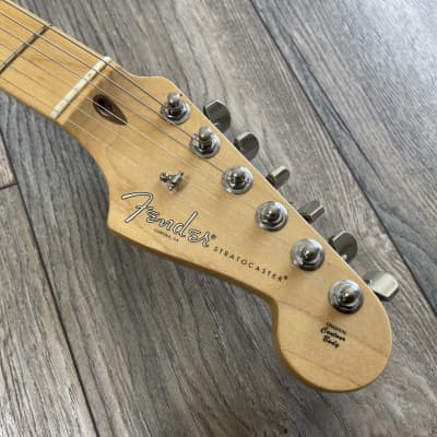Fender American Professional Stratocaster image 9