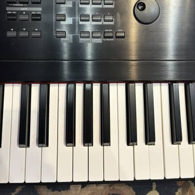 Yamaha S08 Synthesizer image 6