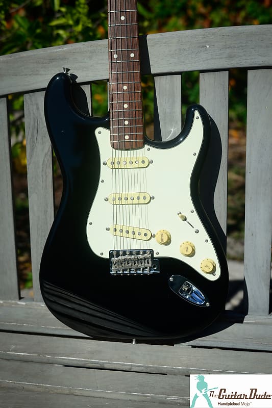 1997 Fender Japan Fender Stratocaster 1962 Reissue ST62