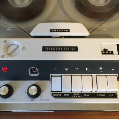 Concord 220T Transistorized 220 Reel To Reel Tape Recorder Player