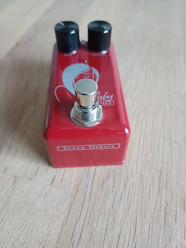 Red Witch Seven Sisters Ruby Fuzz | Reverb