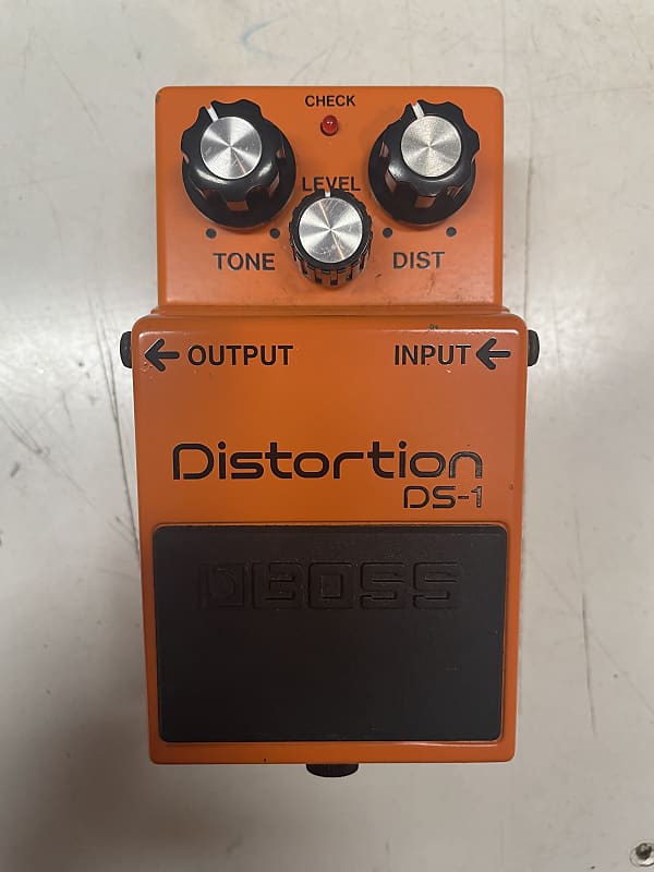 Boss DS-1 Distortion | Reverb