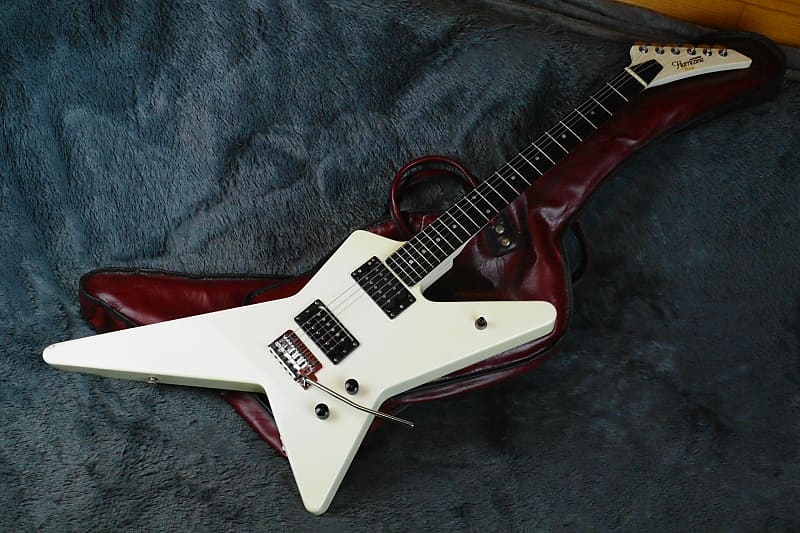 Hurricane Rosa by Morris Star Guitar Type with Gig Bag | Reverb