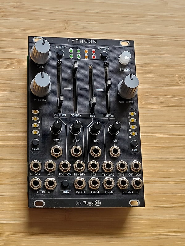 Jak Plugg Typhoon (based on Mutable Instruments Clouds with Parasites  Firmware)
