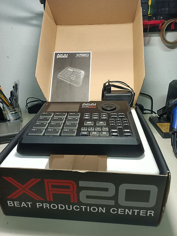 Akai XR20 Beat Productions Center Digital Drum Machine Reverb