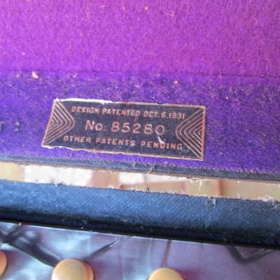 LeMar 12 bass button Accordion circa 40s / 50s marine pearloid? vintage image 10